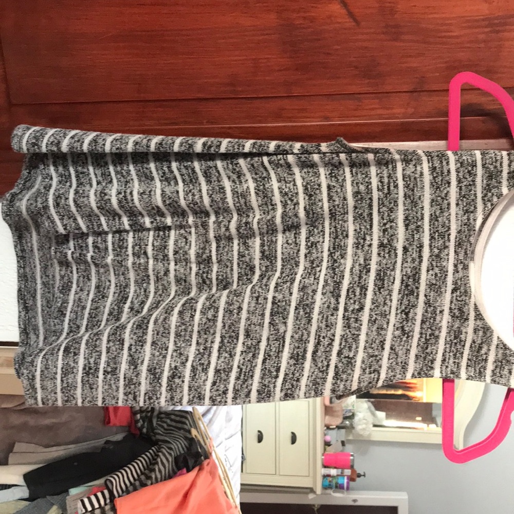 Black and tan sweater tank